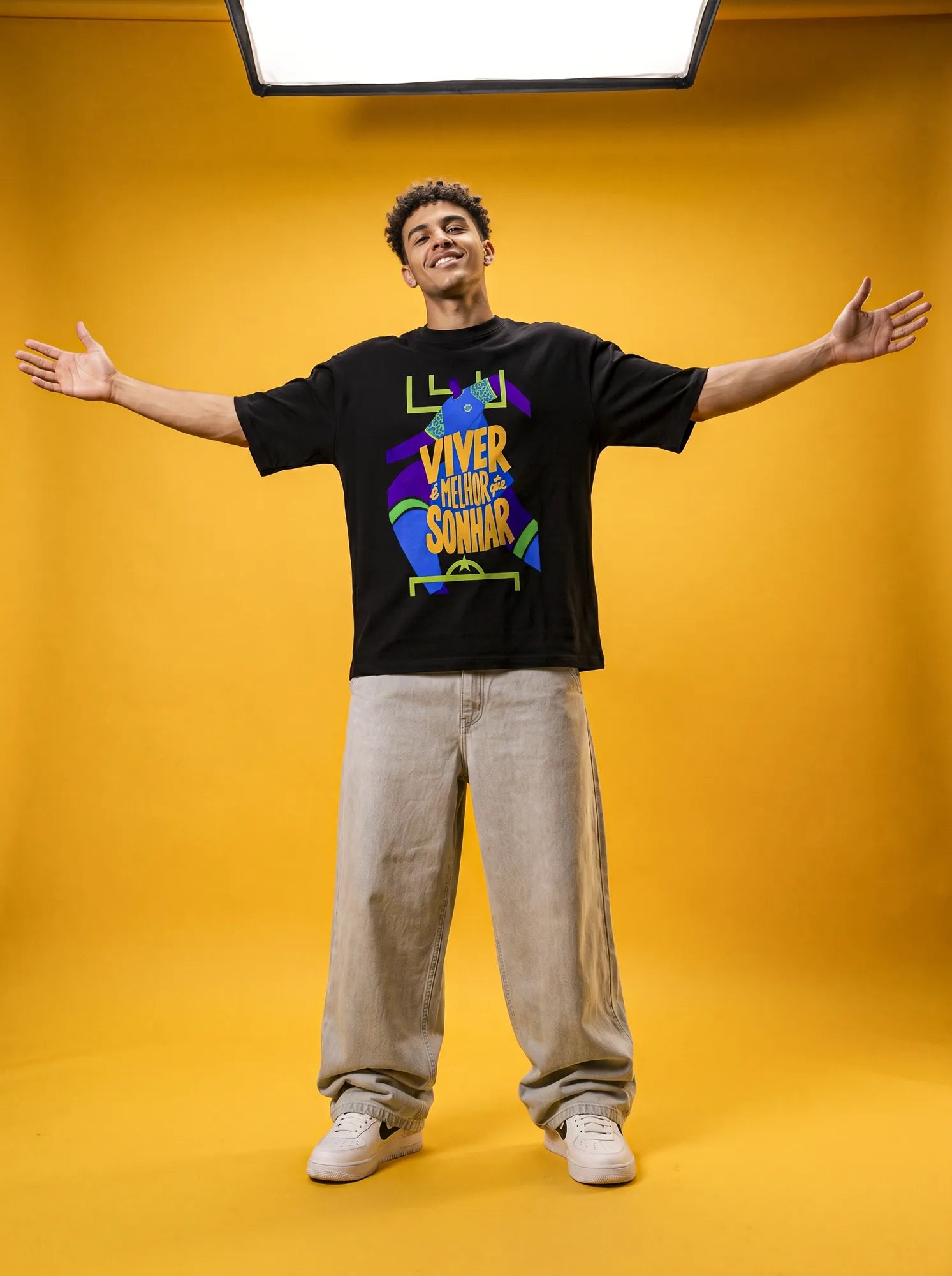 Camiseta Oversized Viver é melhor que sonhar Masculina Preto